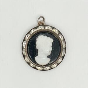 Vintage Black and White Rhinestone Gold Tone Cameo Pendant For Necklace